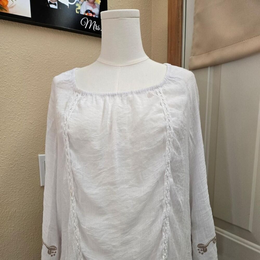 Zac-rachel Women's White and Purple Blouse